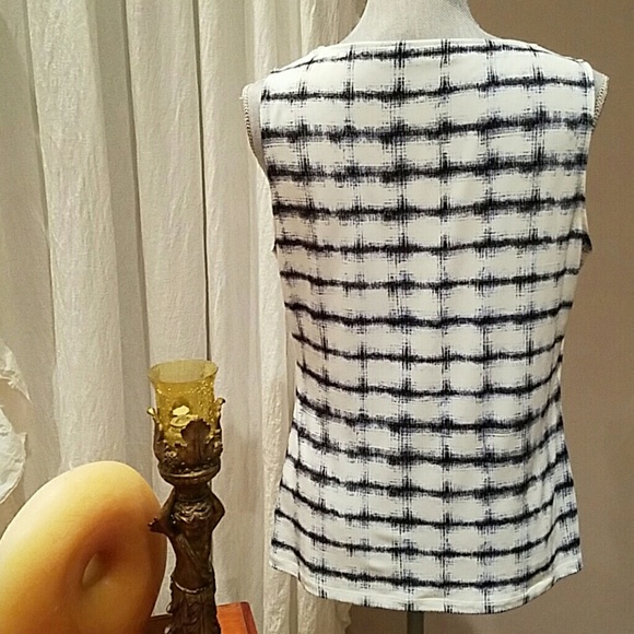 ๐HP๐ Ivanka Trump Blouse - Picture 2 of 5